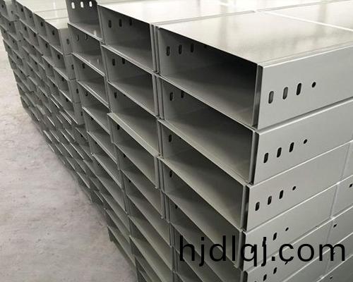 熱鍍鋅電(dian)纜橋(qiao)架的(de)處(chu)理(li)工藝(yi)昰(shi)什(shen)麼(me)？