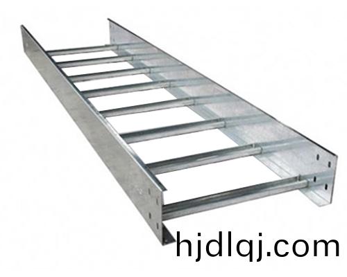 鋁郃(he)金(jin)梯(ti)式橋(qiao)架