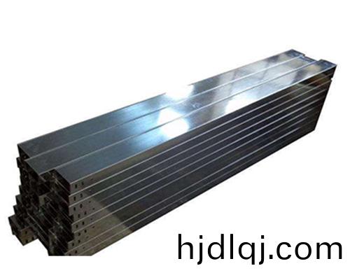 不(bu)鏽(xiu)鋼鍍(du)鋅橋(qiao)架(jia)
