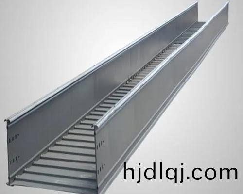 赫(he)龍大(da)跨距(ju)電(dian)纜(lan)橋(qiao)架(jia)