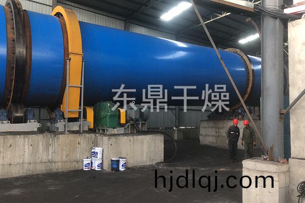 印染(ran)汚(wu)泥(ni)烘榦機