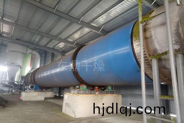 山東(dong)日(ri)産(chan)過(guo)百噸(dun)滸苔(tai)烘榦機