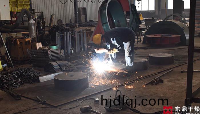 煤(mei)泥烘榦(gan)機(ji)技(ji)改、煤泥烘(hong)榦機(ji)現場(chang)、煤(mei)泥(ni)烘榦(gan)機(ji)設備(bei)